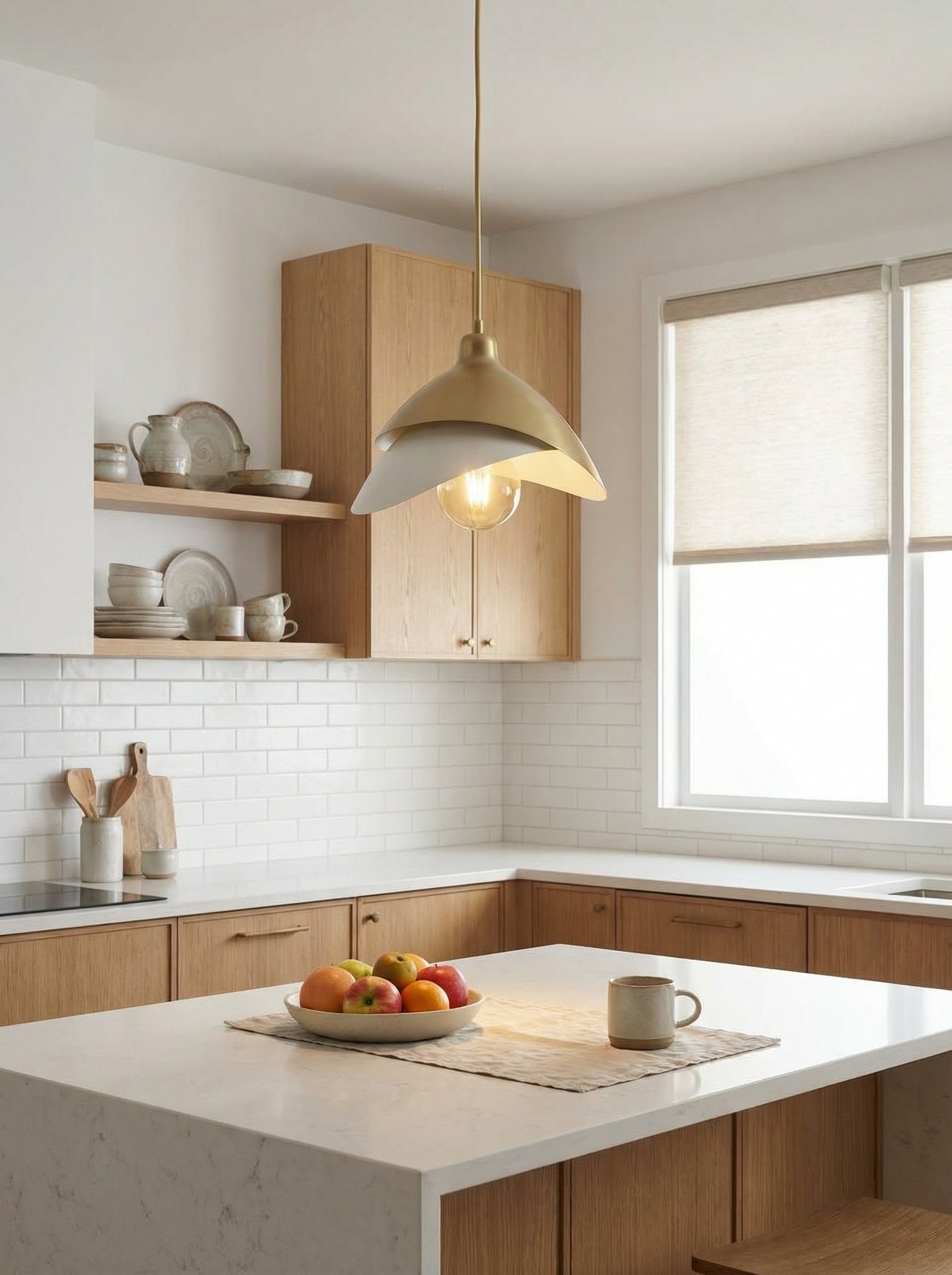 Arvia Tekli Sarkıt Avize – Eskitme Gold & Beyaz Metal, Modern Dekoratif Aydınlatma